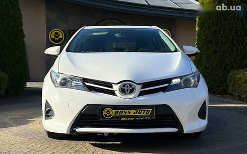 Toyota Auris 2014 - фото 2