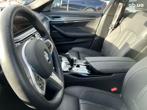 BMW 5 серия 2022 - фото 19