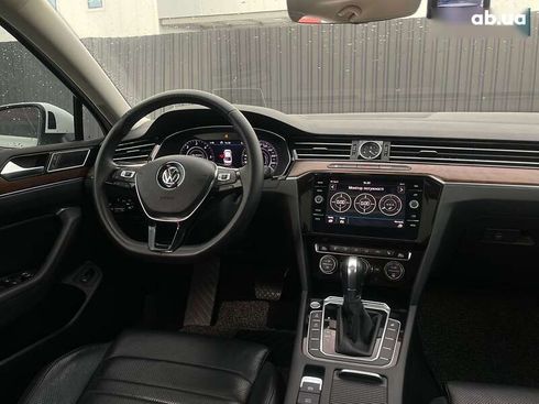 Volkswagen Passat 2018 - фото 20