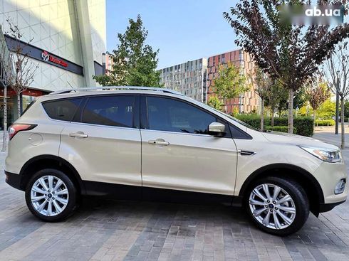 Ford Escape 2016 - фото 28