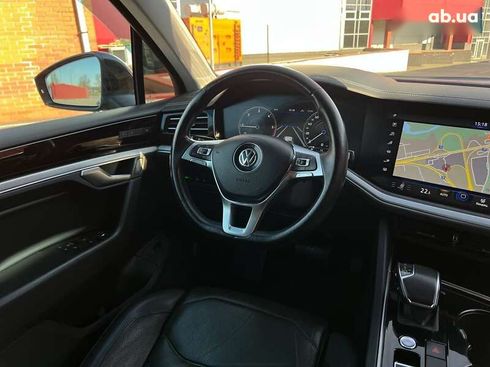 Volkswagen Touareg 2018 - фото 11