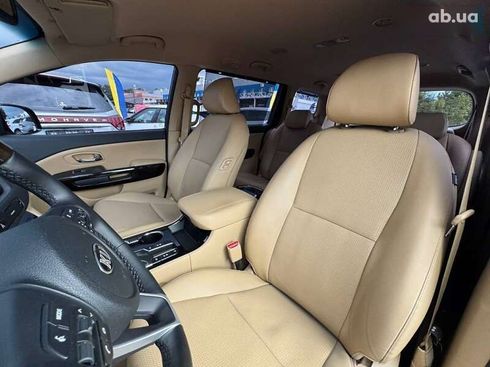 Kia Carnival 2018 - фото 21