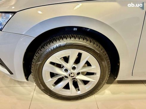 Skoda Octavia 2022 - фото 13