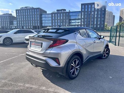 Toyota C-HR 2019 - фото 7