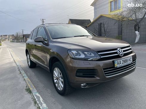 Volkswagen Touareg 2012 коричневый - фото 5