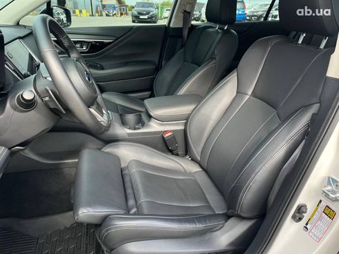 Subaru Legacy 2024 белый - фото 45