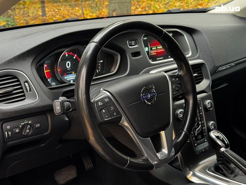 Volvo V40 2015 черный - фото 14