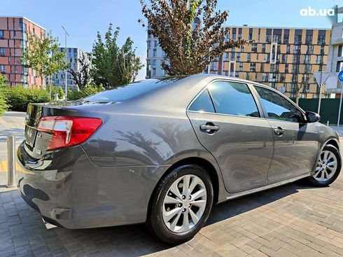 Toyota Camry 2012 - фото 22