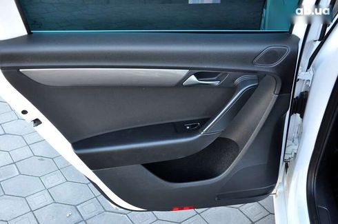 Volkswagen Passat 2011 - фото 18