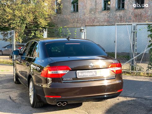 Skoda Superb 2013 коричневый - фото 7