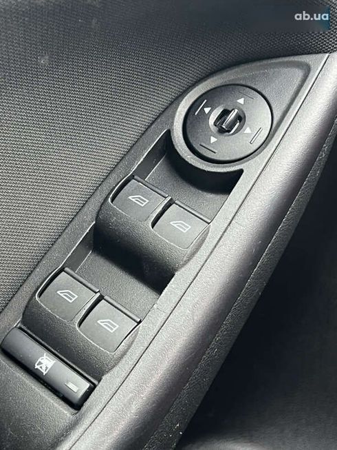 Ford Focus 2018 - фото 22