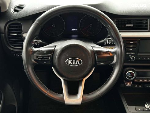 Kia Rio 2018 белый - фото 20