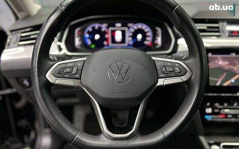 Volkswagen Passat 2021 - фото 13