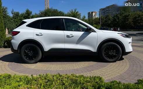 Ford Escape 2020 - фото 8