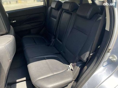 Mitsubishi Outlander 2014 - фото 15