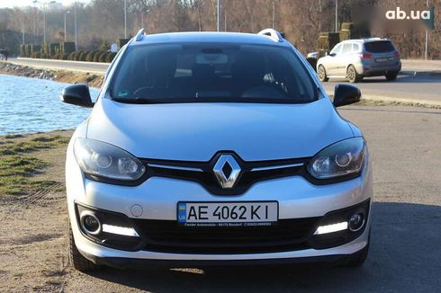 Renault Megane 2015 - фото 8