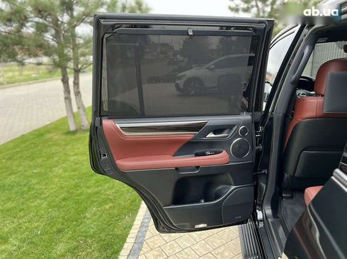 Lexus LX 2019 - фото 28