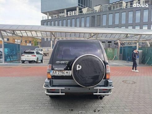 Toyota Land Cruiser Prado 2000 черный - фото 12