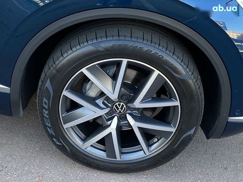Volkswagen Touareg 2022 - фото 20