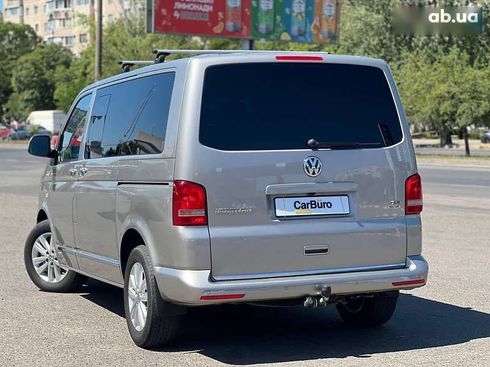 Volkswagen Multivan 2015 - фото 10