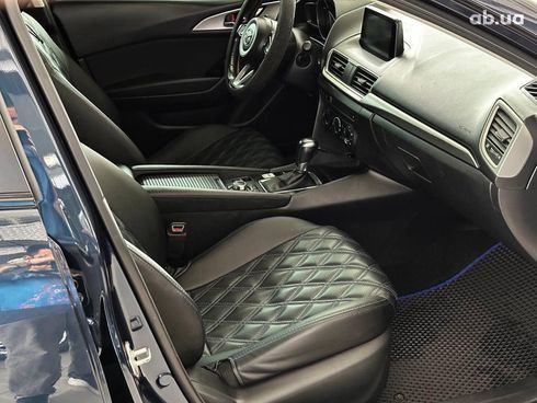 Mazda 3 2018 синий - фото 15
