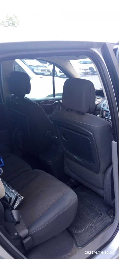 Renault Scenic 2006 серебристый - фото 2