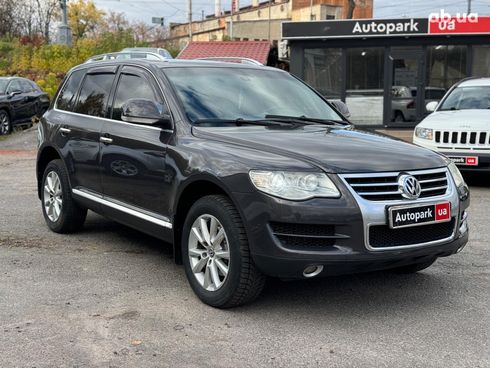 Volkswagen Touareg 2008 серый - фото 3
