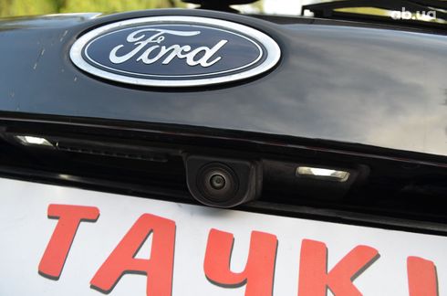Ford Focus 2017 черный - фото 9