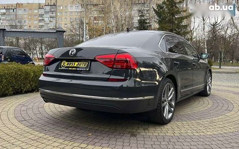 Volkswagen Passat 2017 - фото 7