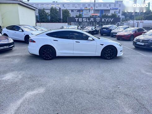 Tesla Model S 2021 - фото 6