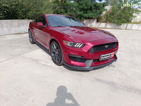 Ford Mustang 2017 красный - фото 3