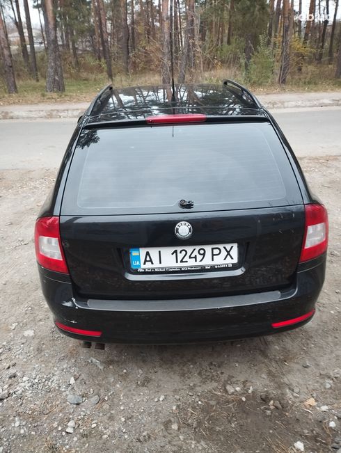 Skoda Octavia 2010 черный - фото 10