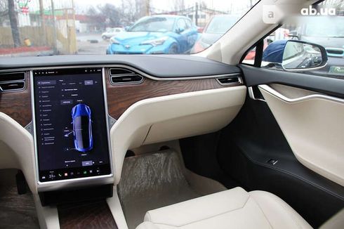 Tesla Model S 2017 - фото 17
