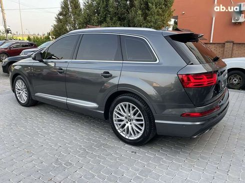 Audi Q7 2018 - фото 18