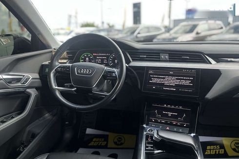 Audi E-Tron 2020 - фото 11