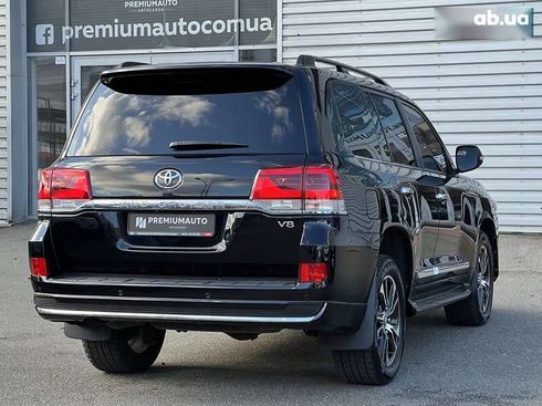 Toyota Land Cruiser 2016 - фото 13