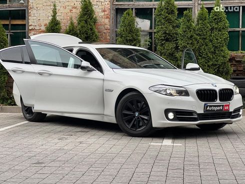 BMW 5 серия 2014 белый - фото 33