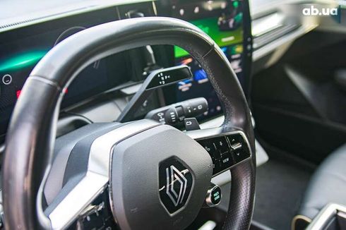 Renault Megane 2022 - фото 17