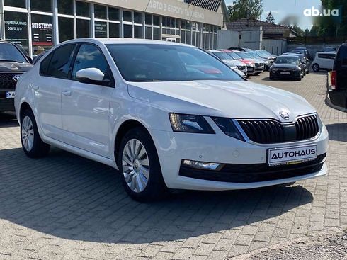 Skoda Octavia 2019 - фото 3