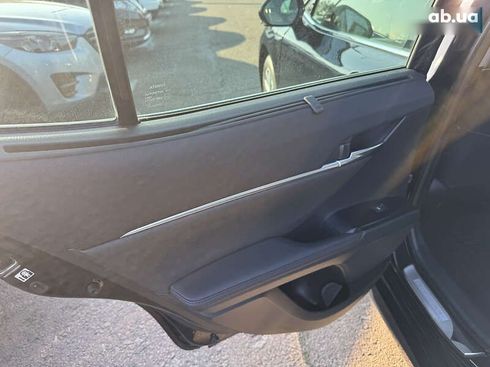 Toyota Camry 2019 - фото 23