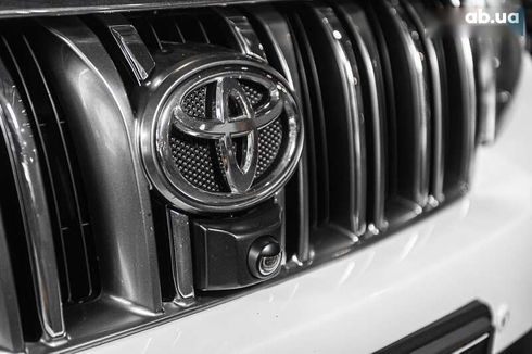 Toyota Land Cruiser Prado 2013 - фото 19