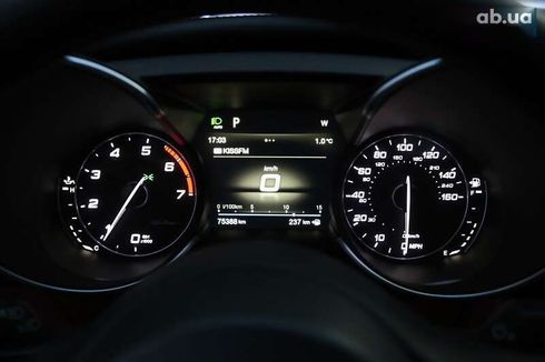 Alfa Romeo Giulia 2017 - фото 19