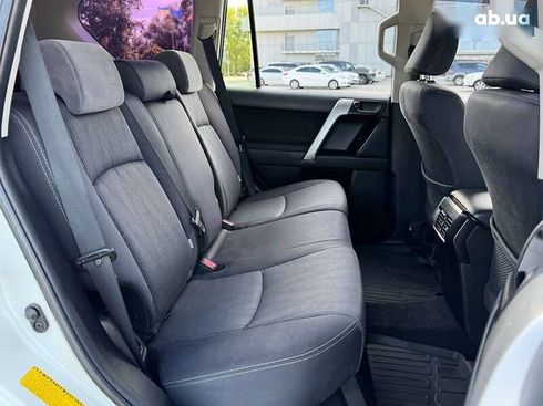 Toyota Land Cruiser Prado 2014 - фото 21