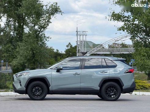 Toyota RAV4 2019 - фото 9