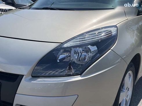 Renault Scenic 2010 - фото 2