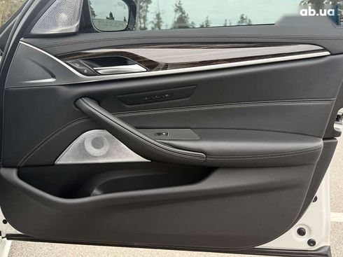 BMW 5 серия 2020 - фото 26
