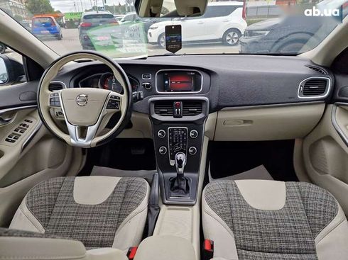 Volvo V40 2018 - фото 22
