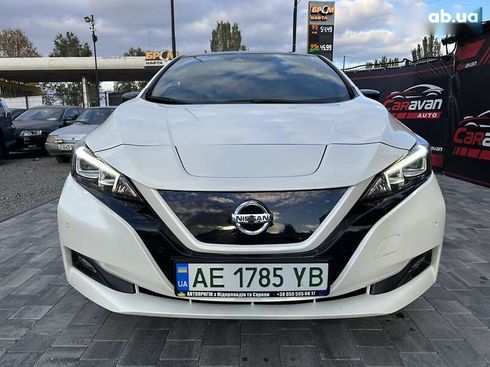 Nissan Leaf 2018 - фото 6