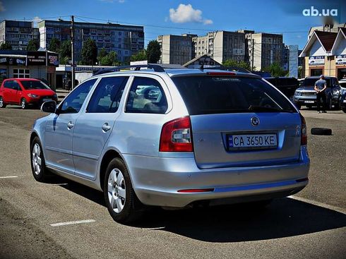 Skoda Octavia 2009 - фото 4