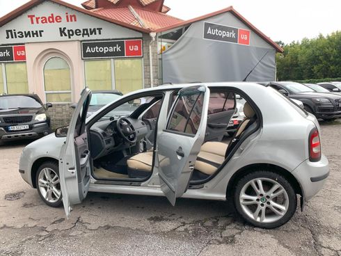 Skoda Fabia 2001 серый - фото 29